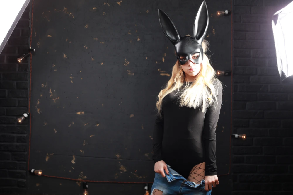 Themenräume im kostenlosen Frauen-Chat bei plauschy